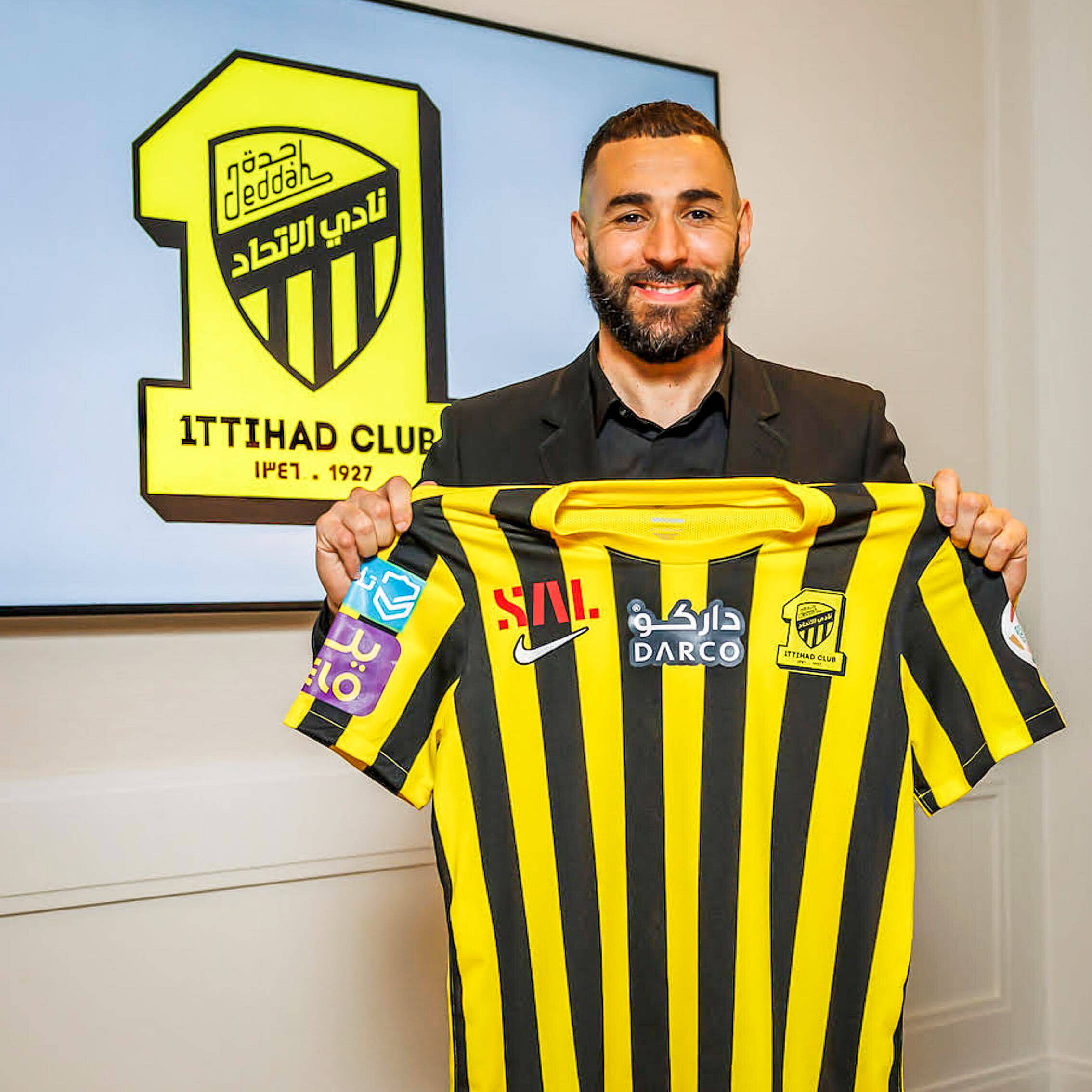 关于国际米兰高歌猛进，联赛头名不动如山的信息