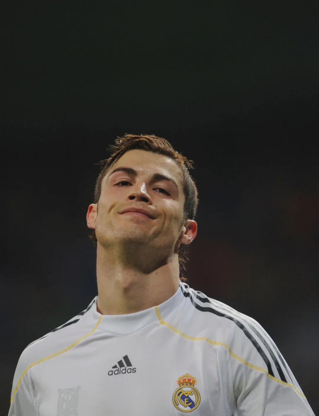 开云体育在线入口-球员庆祝动作盘点