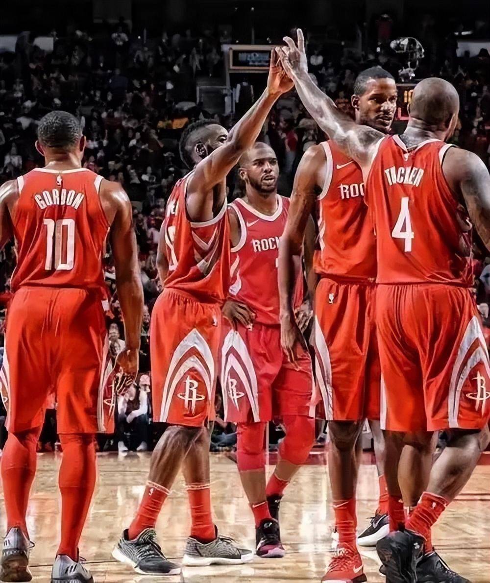 开云体育在线入口-保罗手指骨折，勇士季后赛控卫危机的简单介绍