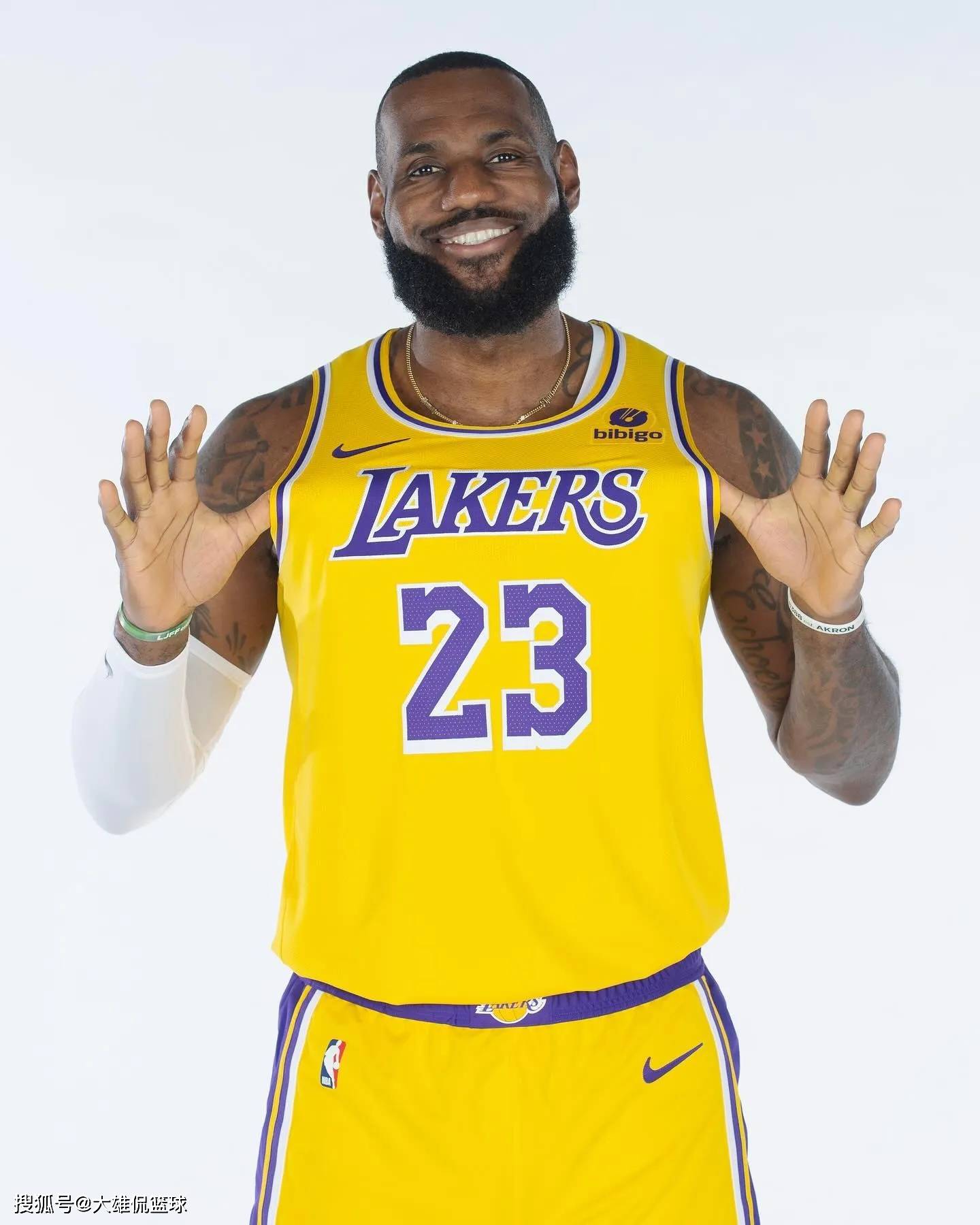 詹姆斯第21赛季数据震惊全联盟 詹姆斯第21赛季数据震惊全联盟