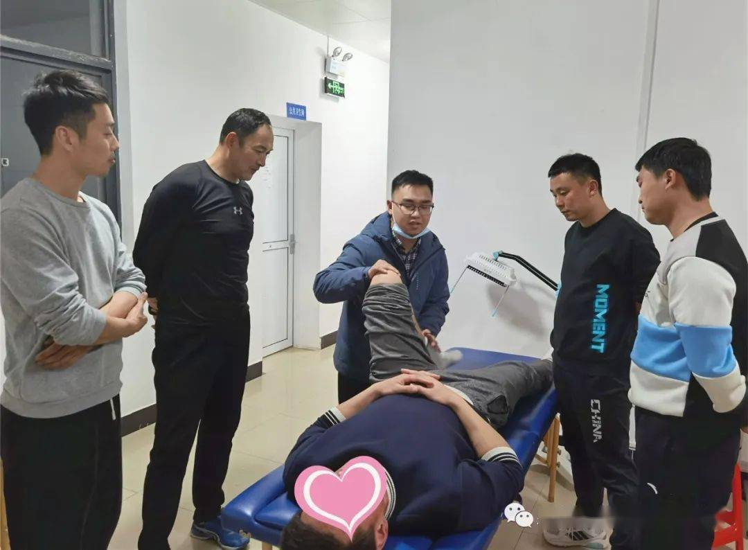 关于队医揭秘:大赛前的医疗保障准备的信息 关于队医揭秘:大赛前的医疗保障准备的信息