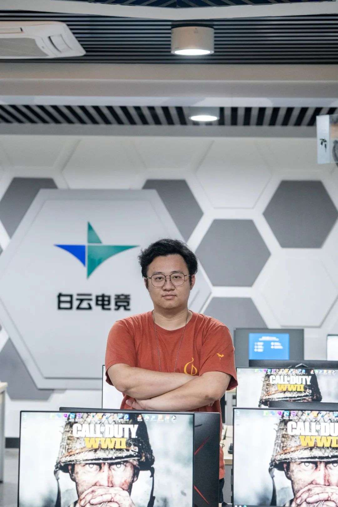 开云体育平台-电竞选手退役后去哪？直播、解说、创业全解析