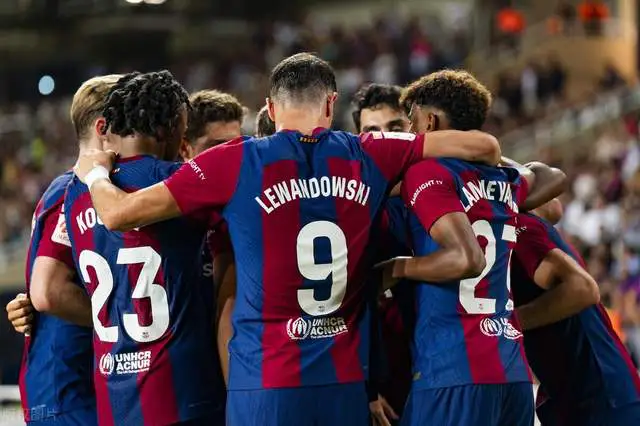 最喜欢边路推进的球队是？