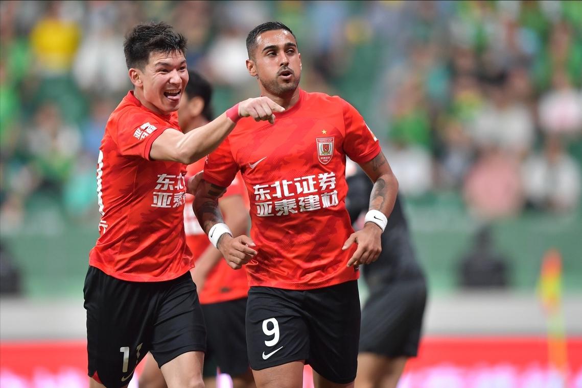 开云体育注册-中超金靴争夺：武磊vs克雷桑vs莱昂纳多的简单介绍