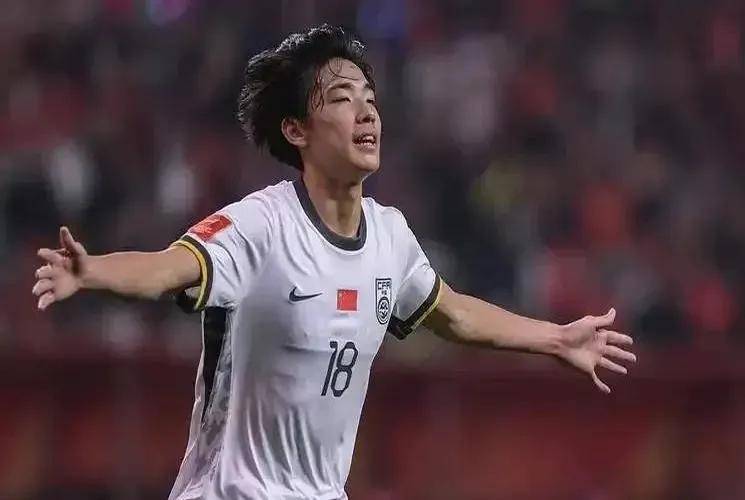 开云体育网址-18岁新星闪耀中超！某小将首秀破门