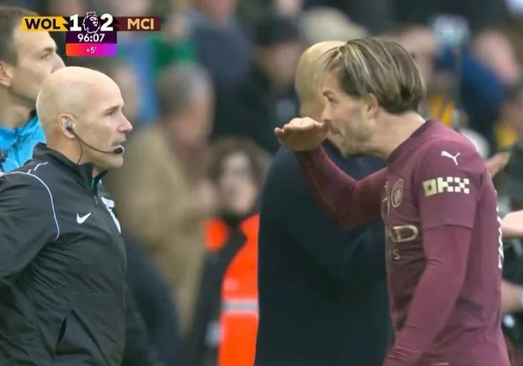 VAR争议不断！某场比赛3次改判引众怒