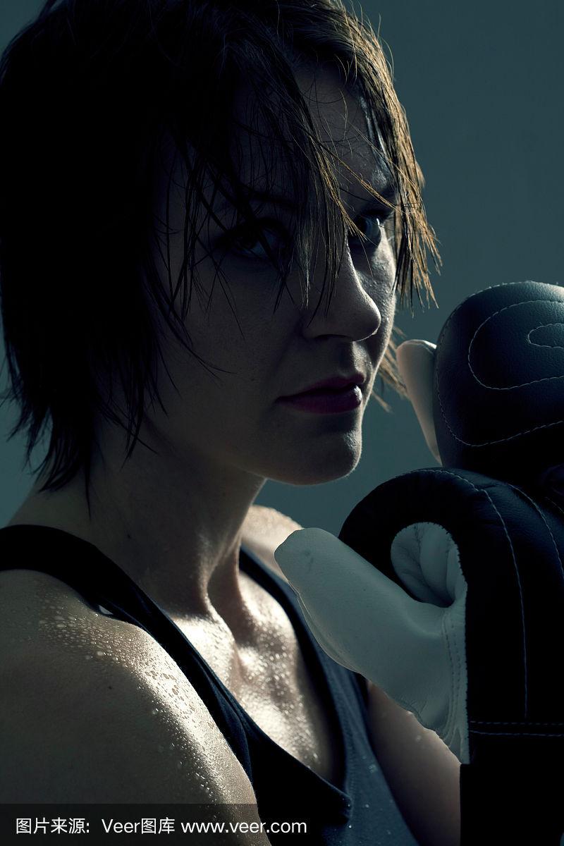 “女子拳击:崛起的力量与女性赋权的象征!” “女子拳击:崛起的力量与女性赋权的象征!”