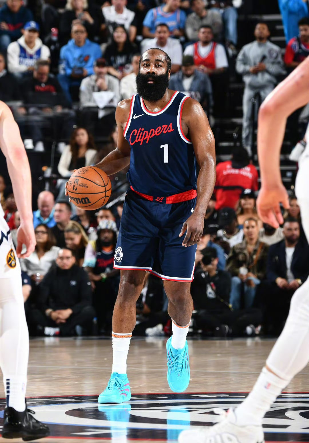 开云体育入口-哈登助攻王三连庄，现役第一组织者