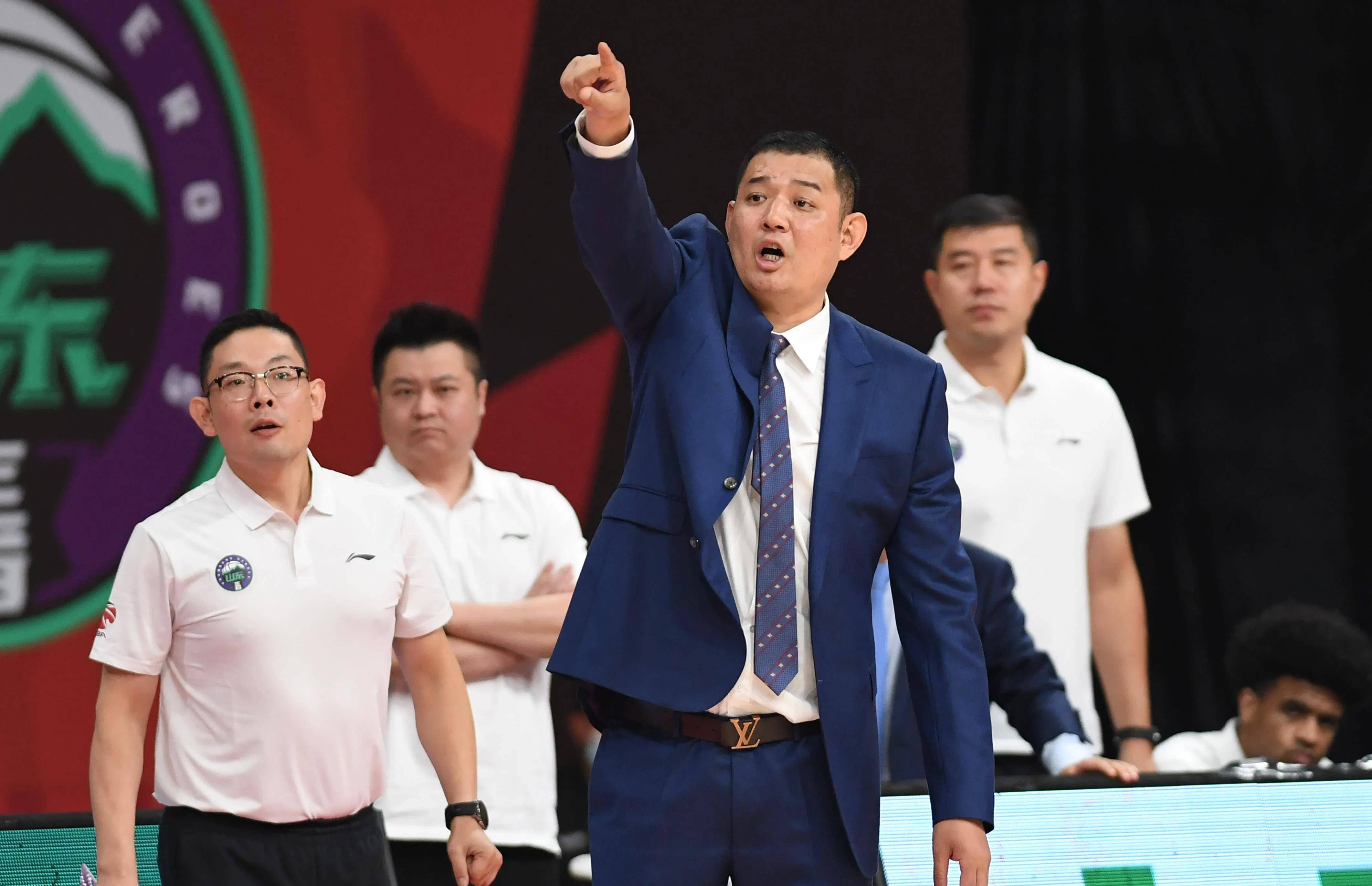 传奇教练专访：执教三十年的变与不变