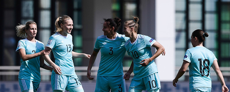 包含女足世界杯：美国队三连冠梦碎，黑马夺冠的词条