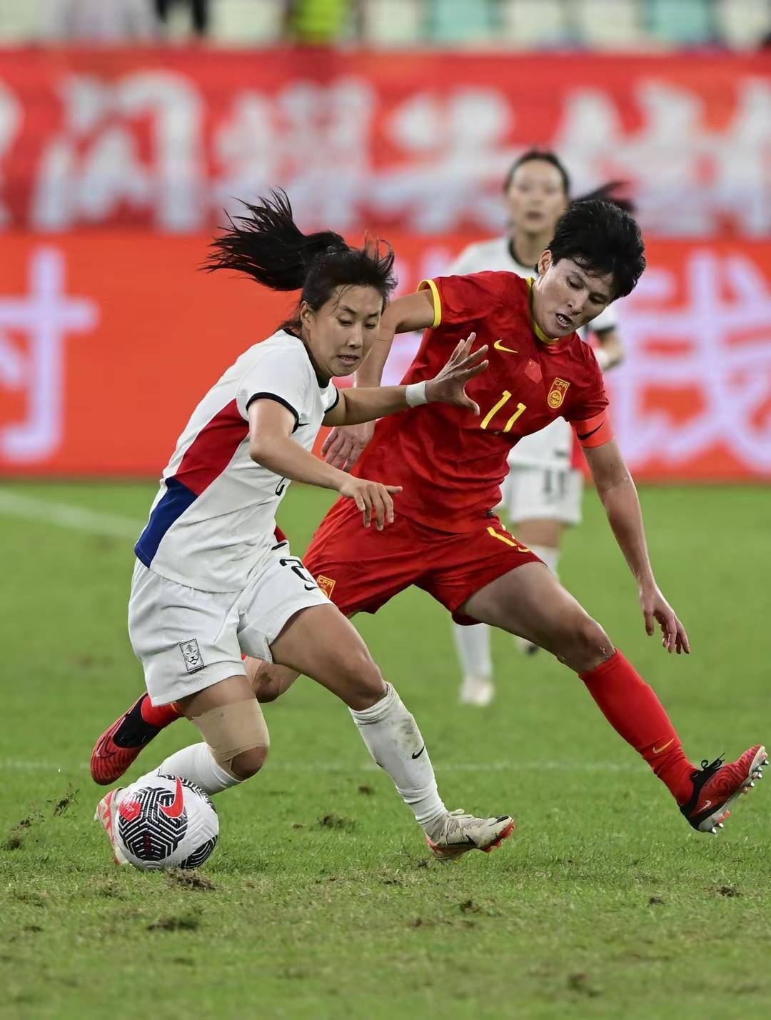 “女足在亚洲杯中的表现，创造了哪些历史？”